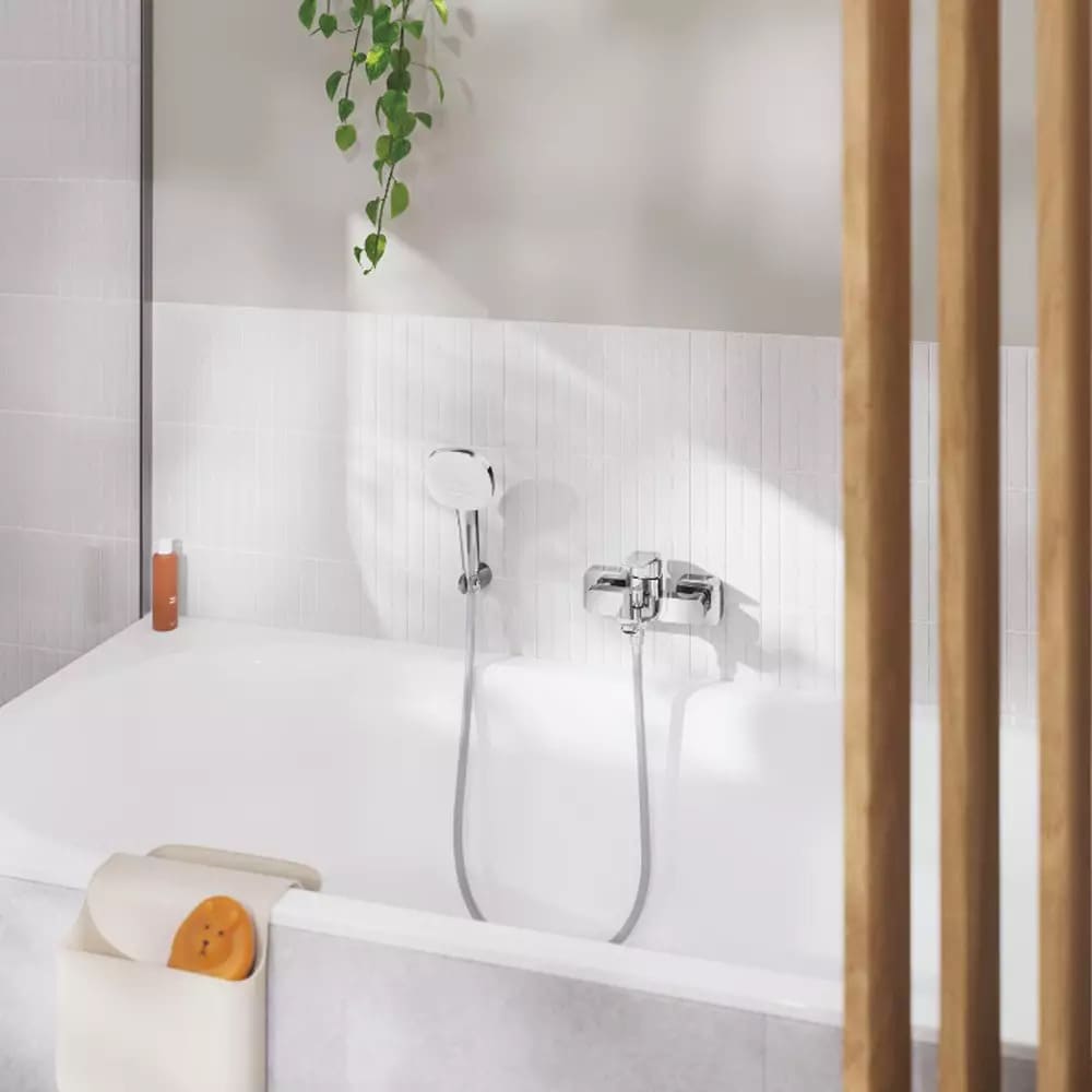 Змішувач для ванни GROHE CUBEO 1018140000 з душовим гарнітуром (ручний душ, шланг, тримач), хром