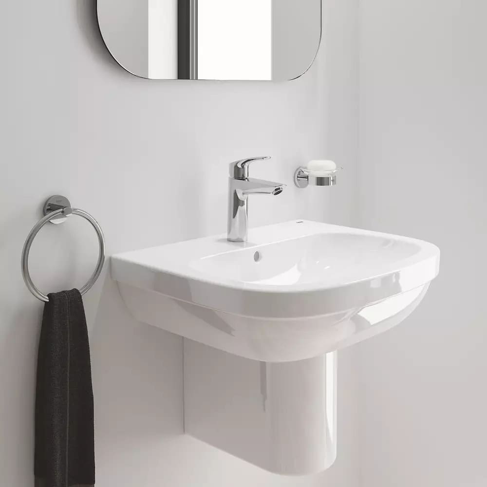 Змішувач для умивальника GROHE EUROSMART NEW 23324003 хром, одноважiльний M