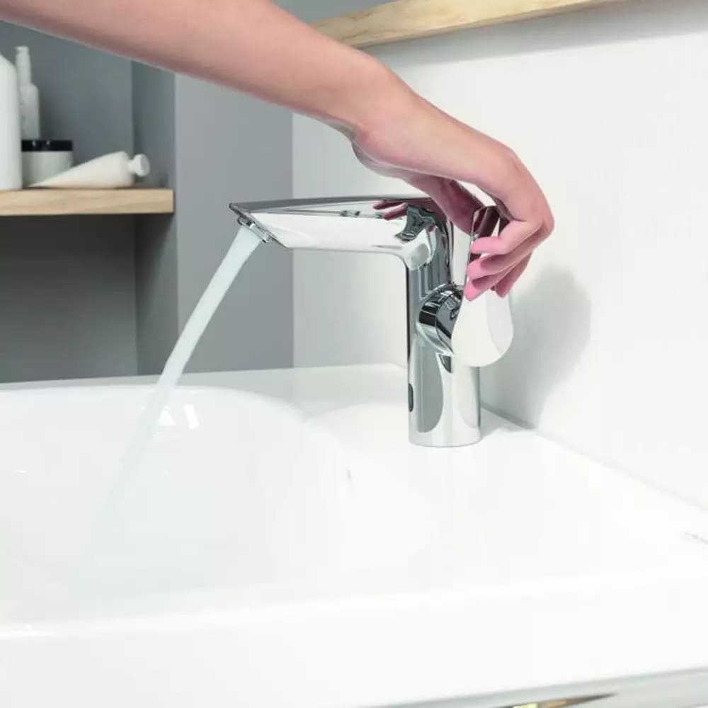 Змішувач для умивальника GROHE EUROSMART NEW 23975003 хром