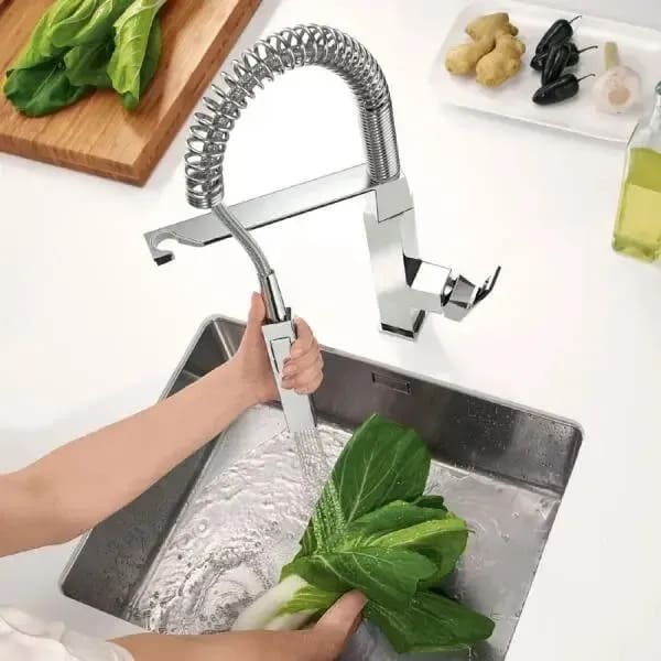Змішувач для кухні GROHE EUROCUBE 31395000 одноважільний, з висувним виливом, хром