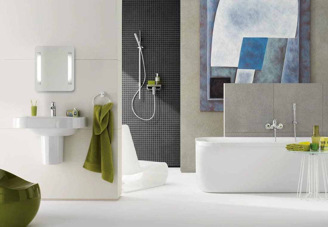 Змішувач для ванни GROHE EUROSMART COSMOPOLITAN 32832000 з душовим гарнітуром (ручний душ, шланг, тримач), хром