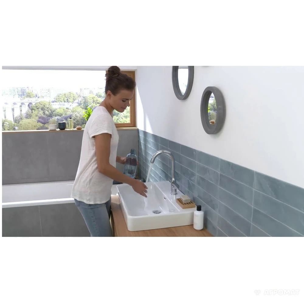 Змішувач для умивальника HANSGROHE NOVUS 71126000 одноважiльний