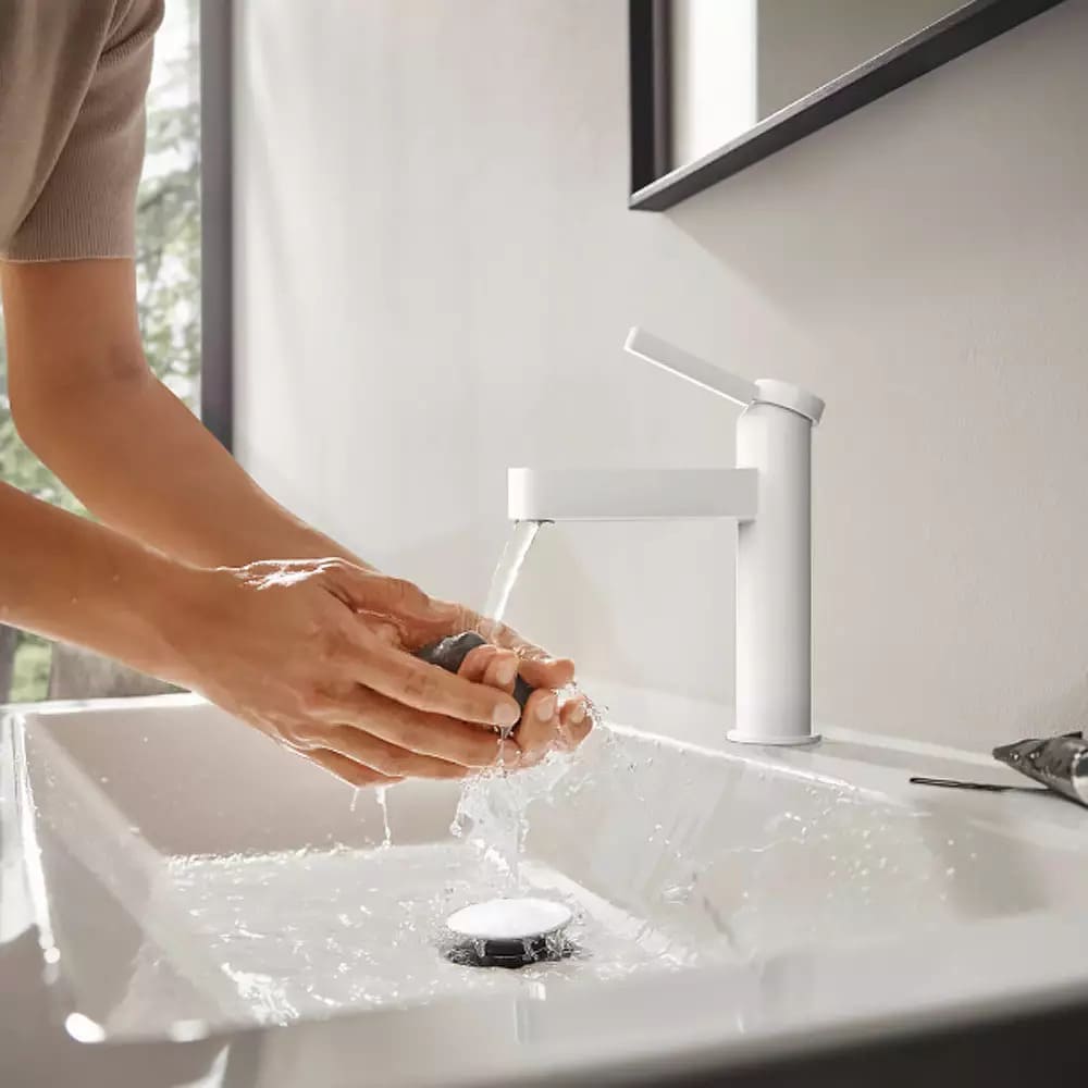 Змішувач для умивальника HANSGROHE FINORIS 76020700 с донним клапаном Push Open, білий матовий