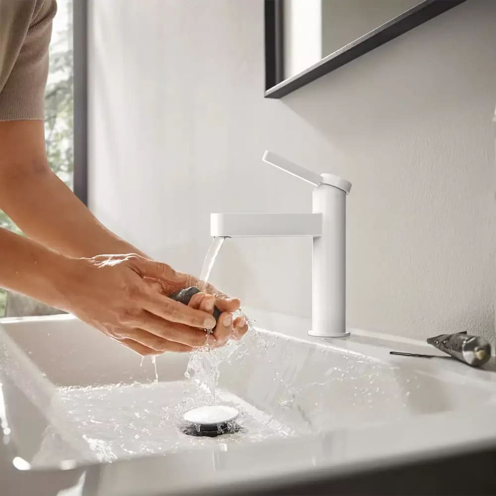 Змішувач для умивальника HANSGROHE FINORIS 76023700 одноважільний, зі зливним набором, білий матовий