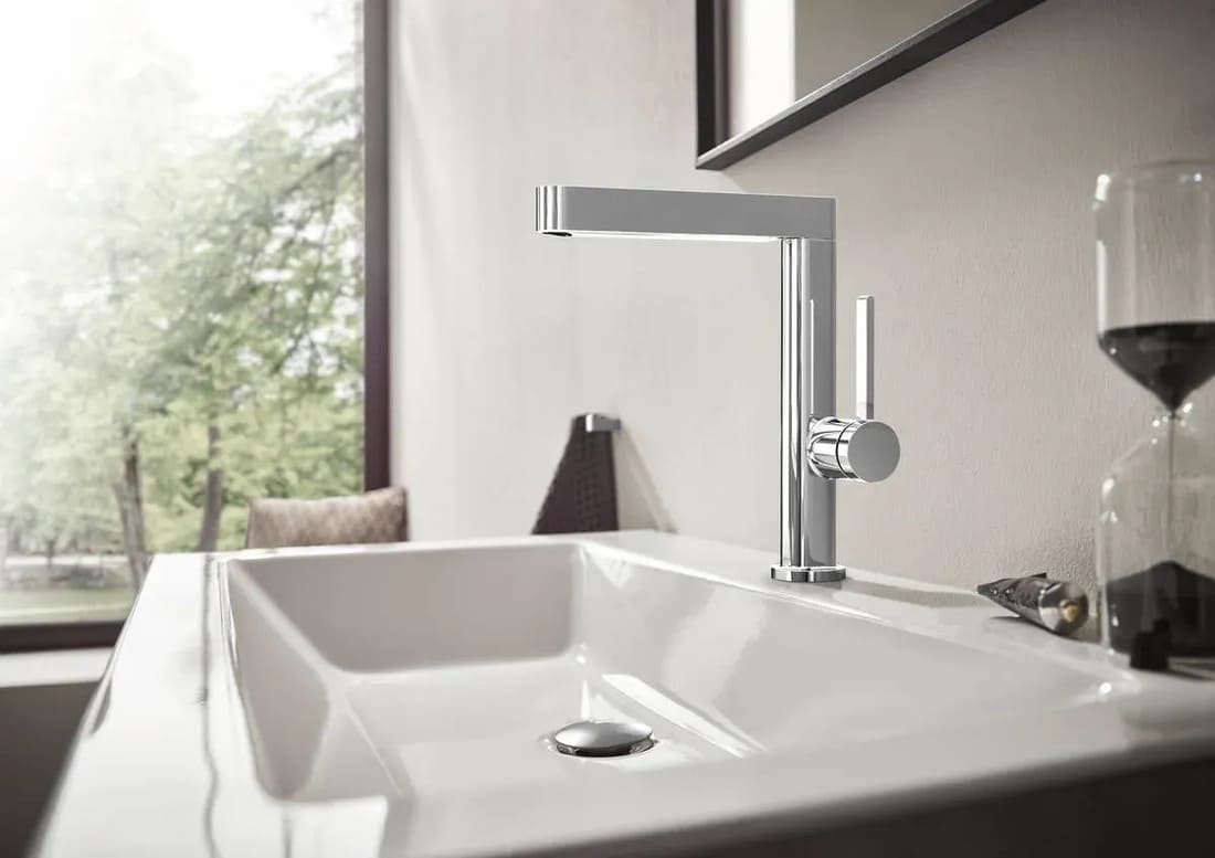 Змішувач для умивальника з поворотним виливом HANSGROHE FINORIS 76060000